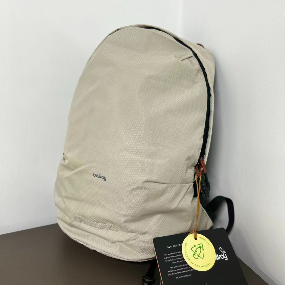 Bellroy Lite Daypack 20L Light - đánh giá và giá Resin Art Alphabet